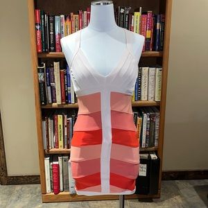 Bebe bandage dress in cream and melon tones ! Like a sunset 🌅:)